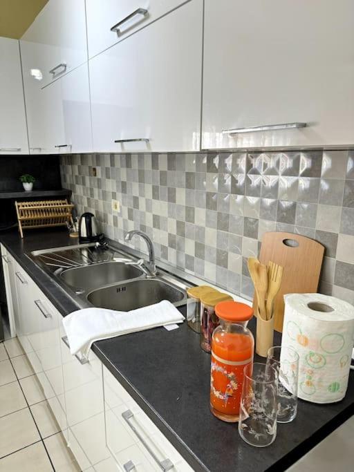 Sol Apartments - 2 Bedrooms Shkodër Esterno foto